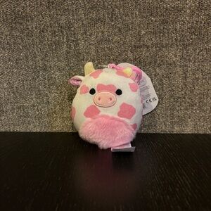 Evangelica Cow Squishmallow Clip